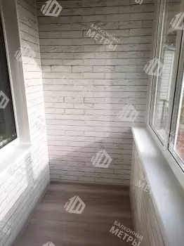 Отделка балкона и установка потайного люка Отделка балкона и установка потайного люка